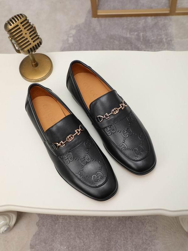 Gucci Men's Shoes 956